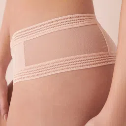 la Vie en Rose Elastic Band Cheeky Panty image 3