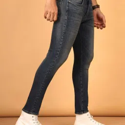 Wrangler Dark Blue Slim Fit Lightly Washed Jeans image 3