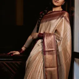 CANIZZARO Checked Zari Silk Blend Banarasi Saree image 3
