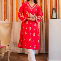 House of Kari Saba Modal Silk Kurta In Red With White Zaari Embroidery image 5