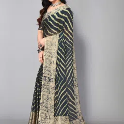 FABMORA Blue Printed Saree With Unstitched Blouse image 3