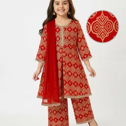 EARTHY TOUCH Single Jersey Knit Full Sleeves Kurta salwar & Dupatta Set With Floral Print - Rust Orange-picture-14