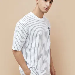 Fame Forever By Lifestyle White Loose Fit Striped T-Shirt image 3