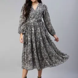 Melon by PlusS Black Printed Maxi Dress-image-11