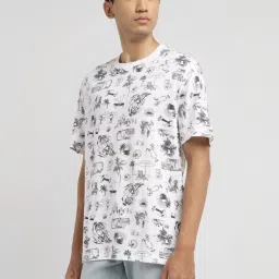 Levi's White Slim Fit Printed T-Shirt image 3