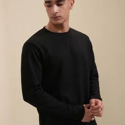 HIGHLANDER Men Solid Round Neck Cotton Relaxed Fit T-Shirt image 1