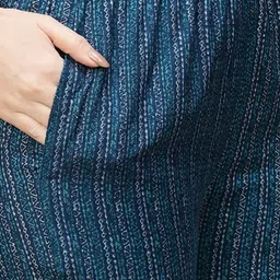 GoSriKi Floral Printed Straight Kurta with Trousers image 5