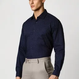 Van Heusen Navy Regular Fit Checks Shirt image 3