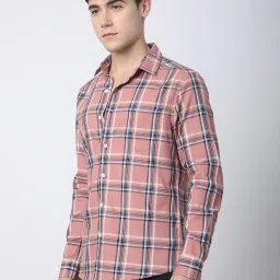 VASTRADO Core Fashion Peach Regular Fit Checks Shirt image 3