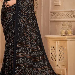 INDONIQ Bandhani Printed Saree image 2