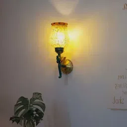 FOS LIGHTING Pegasus Seahorse Yellow & Green Aluminium Wall Sconce With Crackle Glass Shade-image-33