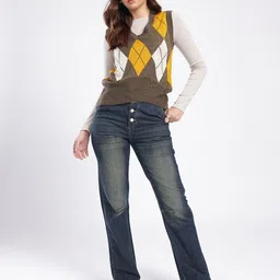 4WRD by Dressberry Geometric Self Design Sweater Vest image 4