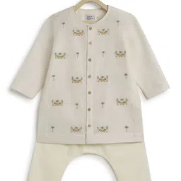 Tiber Taber Boys Ethnic Motifs Embroidered Thread Work Chanderi Silk Kurta With Trousers image 2