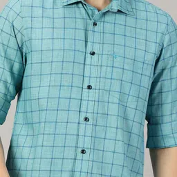 LEON Men Gingham Checks Casual Shirt image 2