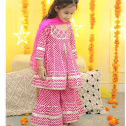 Bownbee Three Fourth Sleeves Leheriya Designed & Gota Lace Embellished Coordinating Pure Cotton Kurta & Sharara Set - Pink image 4
