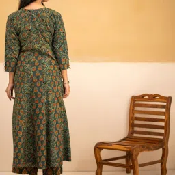 Love Chic Ajrakh Anarkali Kurta with cowrie shells image 3