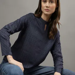 Iconic Navy Printed Top image 3