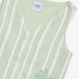 HOP Kids by Westside Sage Stripe Printed Cotton-Blend Waistcoat image 3
