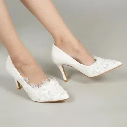 Flat n Heels Women White Pumps-picture-23