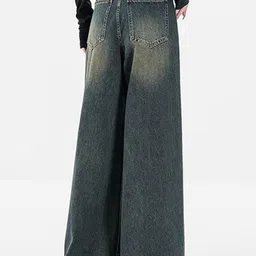 StyleCast Women Relaxed Fit High-Rise Heavy Fade Stretchable Jeans image 4