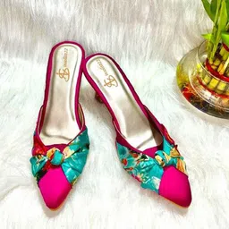 Insolito22 Embellished Platform Peep Toes-picture-15