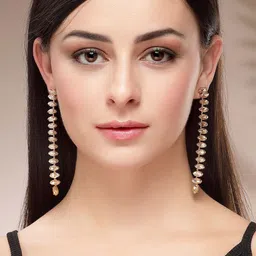 Bohey by KARATCART Gold Plated Rhinestone Studded Oval Shaped Drop Earrings image 4