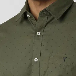 Van Heusen Green Cotton Slim Fit Printed Shirt image 4