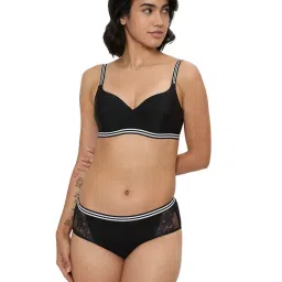 Triumph Black Spotlight Non-Wired Padded Seamless Design T-Shirt Bra-picture-12