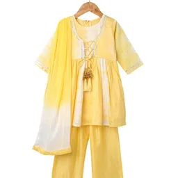 BownBee Chanderi Silk Three Fourth Sleeves Gota Lace Embellished Coordinating Ombre Kurta & Pant With Dupatta Set - Yellow image 5
