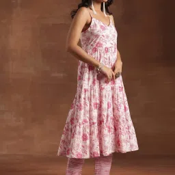 Libas Pink Pure Cotton Regular Fit Floral Kurta Sets image 4