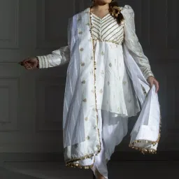 Monk and Mei Ivory White Cleopatra Ashen Dhoti Set image 4