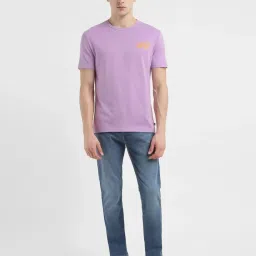 Levi's Purple Regular Fit Printed T-Shirt image 4