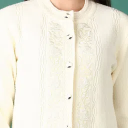 V-Mart Women Floral Cardigan image 3