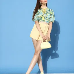 KASSUALLY Grey Floral Print Crop Top image 4