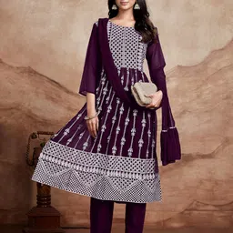 DIVASTRI Paakhi Floral Embroidered Panelled Georgette A-Line Kurta With Trouser & Dupatta image 2