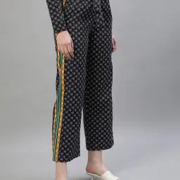 Iconic Navy Cotton Printed Trousers image 4
