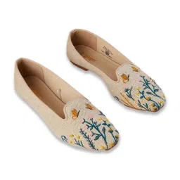 Ginger by Lifestyle Women Beige Slip-Ons image 4