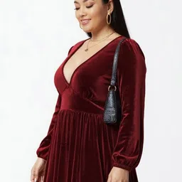 DressBerry Curve Women Plus Size V-Neck Solid Fit & Flare Dress image 5