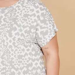 max Women Plus Size Abstract Printed Round Neck Pure Cotton T-shirt image 3