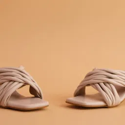 Eridani Women's Edie Off White Cross Strap Sandals image 4