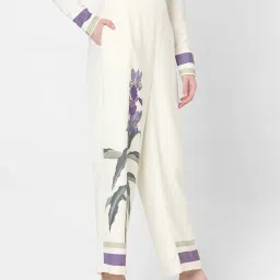 Vero Moda Off White Printed High Rise Pants image 4