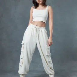 Bewakoof Off White Crop Top With Joggers image 4