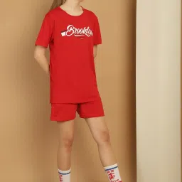 Vimal Jonney Red Cotton Printed T-Shirt & Shorts Set image 4