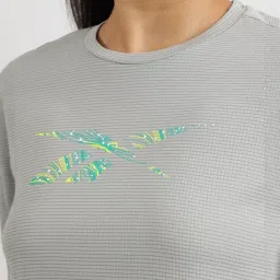 Reebok Grey Regular Fit Printed Sports T-Shirt image 4