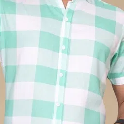 Metronaut Men Regular Fit Spread Collar Buffalo Checked Casual Shirt image 4