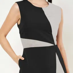 Brinns Black & Grey Regular Fit Color-Block Dress image 4