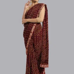 Satrani Maroon Bandhani Saree With Unstitched Blouse Piece-image-36