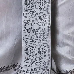 Nakshi Men Printed Dhotis image 3