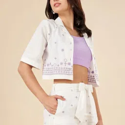 Akkriti by Pantaloons Snow White Embroidered Crop Shirt image 4
