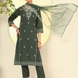 DIVASTRI Ethnic Motifs Embroidered Thread Work Pure Cotton Kurta With Trousers & Dupatta-image-15